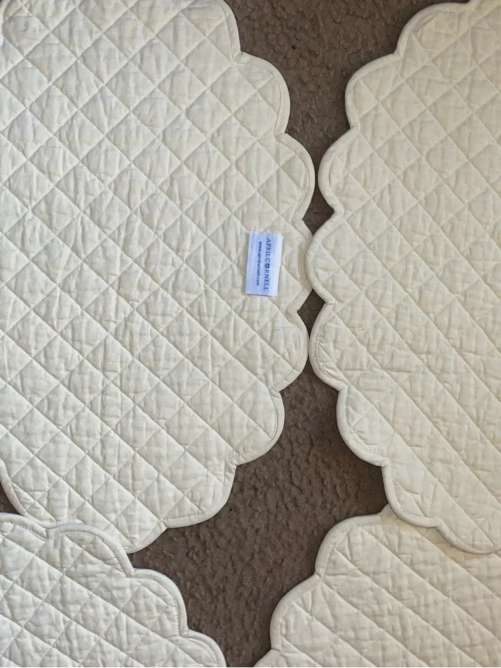 4 April Cornell Holiday Holly Leaves Red Berries Festive Quilted Placemats 18”